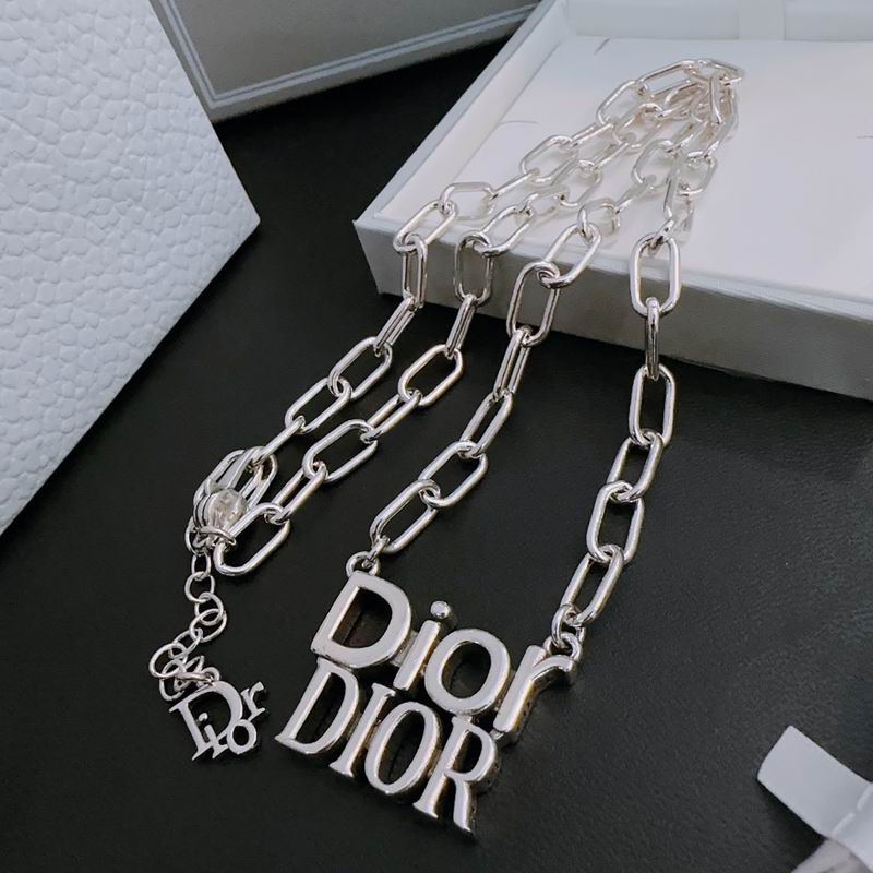 Dior Necklace 04lyr188 (1)